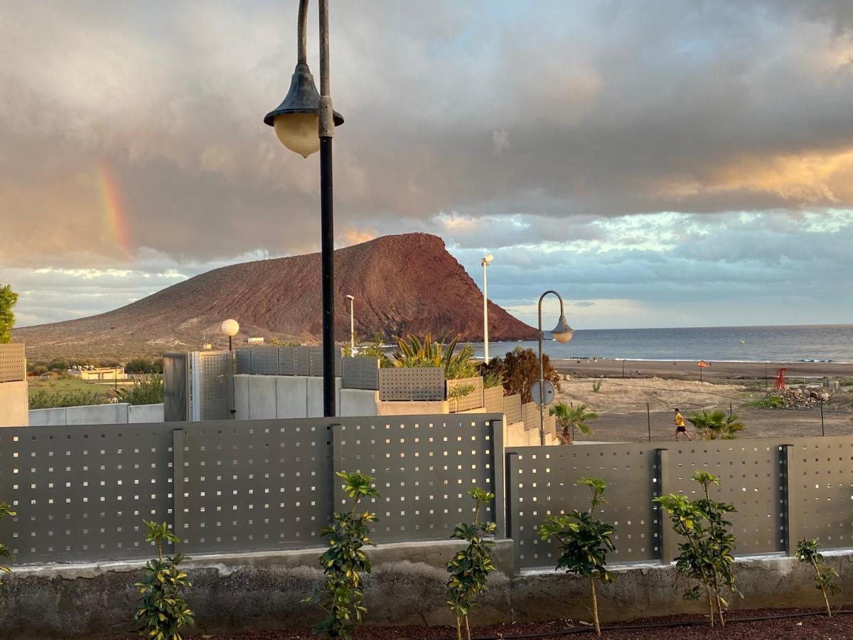 A Beautiful Apartment With A Beach View - La Tejita - El Medano Экстерьер фото